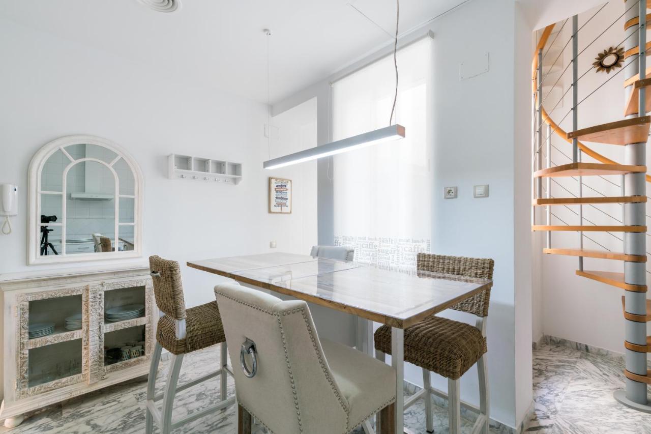Veoapartment Ciriaco Seville Ngoại thất bức ảnh
